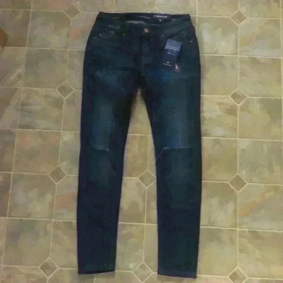 Vigoss The Thompson Skinny Jeans - Picture 6 of 8